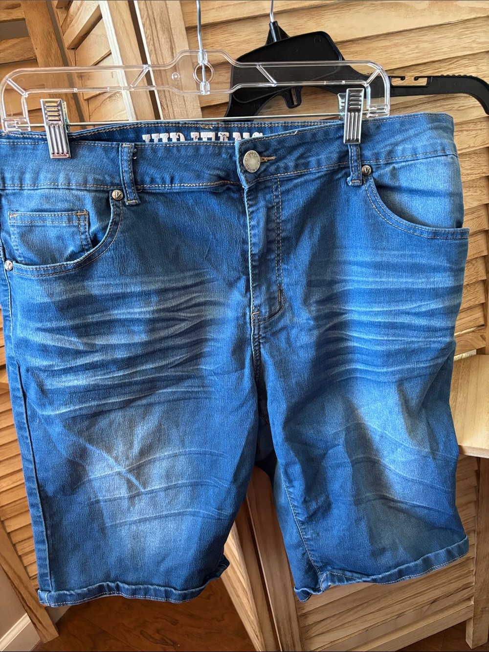 VIP JEANS  Women's Blue Denim Jean Shorts - Casual Five-Pocket Style 18